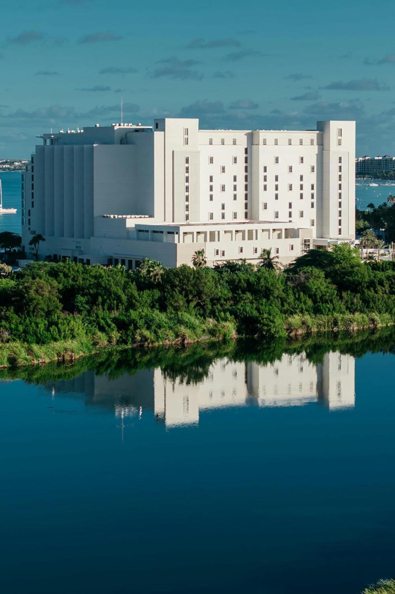 The St. Regis Aruba Resort Palm Beach Exterior photo