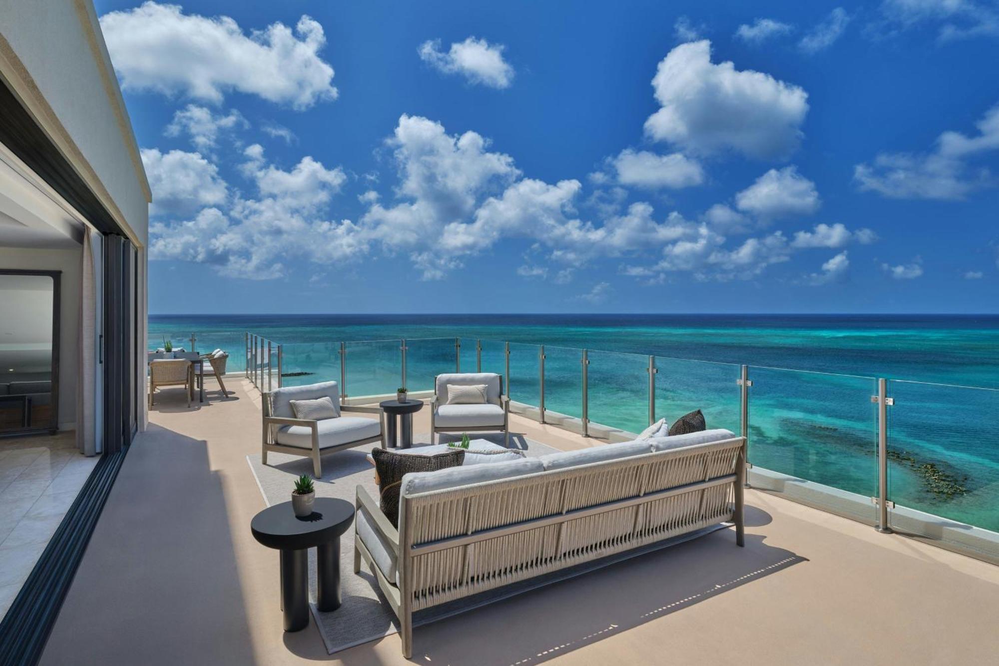 The St. Regis Aruba Resort Palm Beach Exterior photo
