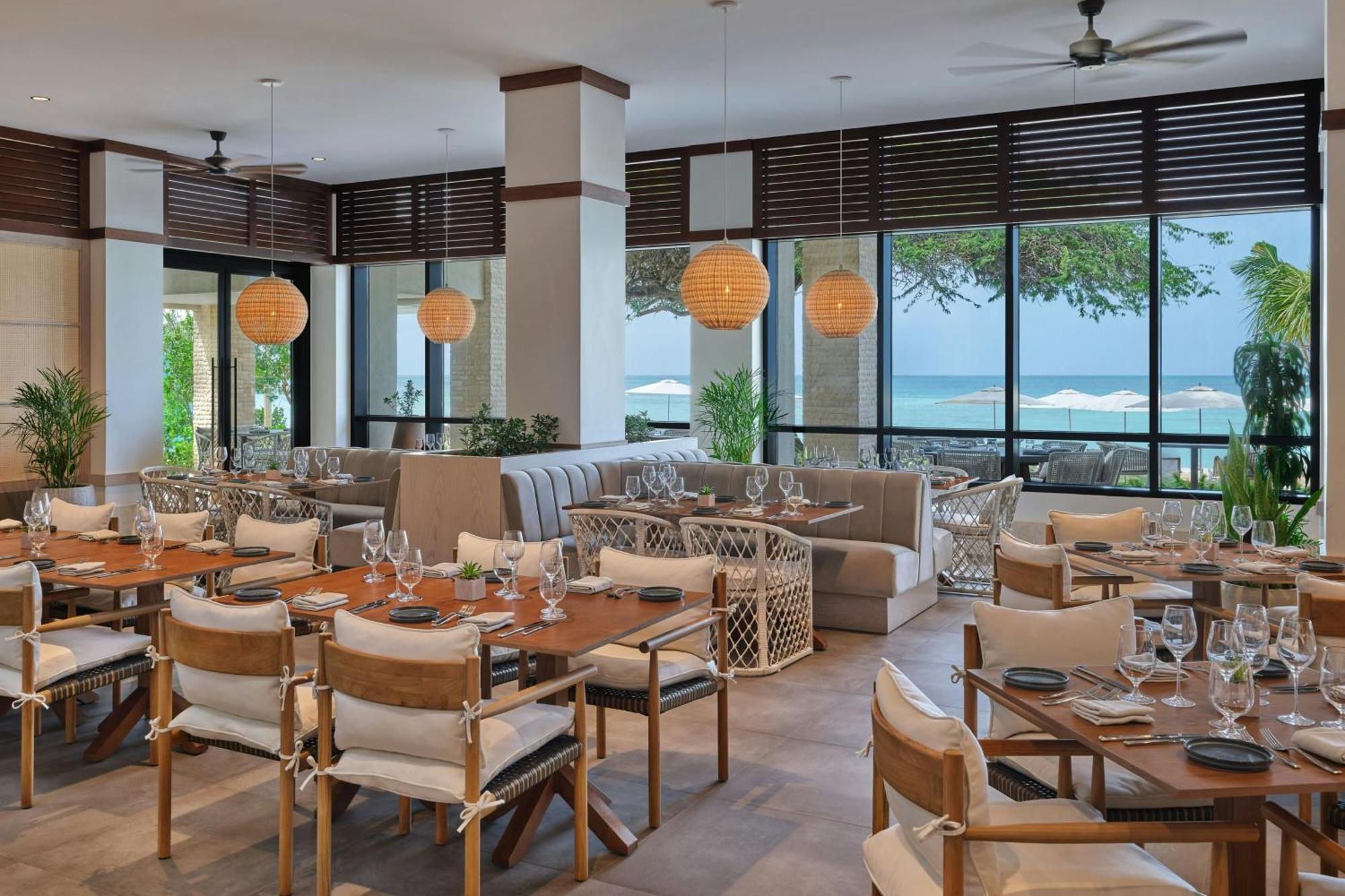 The St. Regis Aruba Resort Palm Beach Exterior photo